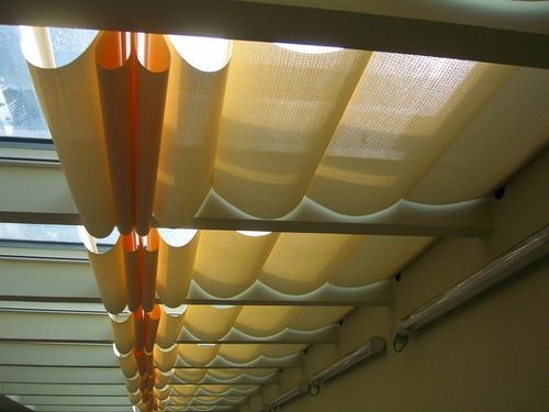Pleated blinds - WINTERMEETING orizzontale - Resstende - for roof windows / fabric / commercial