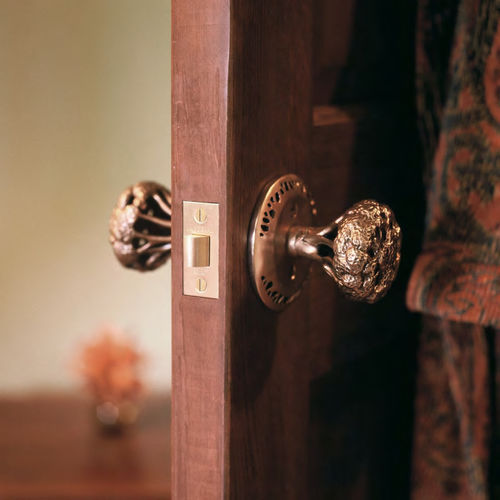 Traditional door knob - HEDGEROW : INTERIOR  - Martin Pierce - bronze
