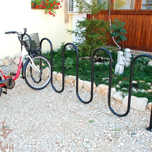 Floor-mounted bike rack - CHELSEA-11 - KRONEMAG MILLENIUM srl - metal / commercial / for public space