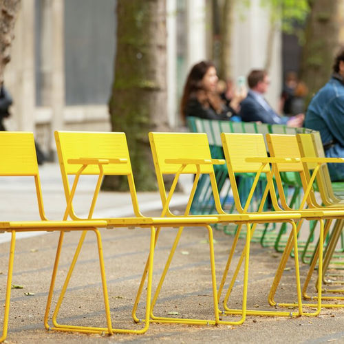 Contemporary chair - APRIL GO - Vestre - outdoor / aluminum / powder-coated steel base