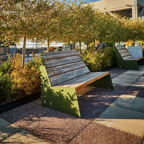 Contemporary daybed - BLOC  - Vestre - wooden / galvanised steel / galvanised steel base