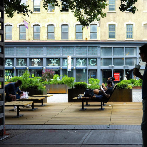 Steel parklet - COSY - Vestre - wooden / modular / with integrated planter