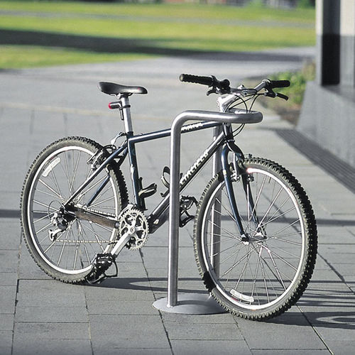 Floor-mounted bike rack - 451 - ABES S.à r.l. Public Design - galvanised steel / powder-coated steel / stainless steel