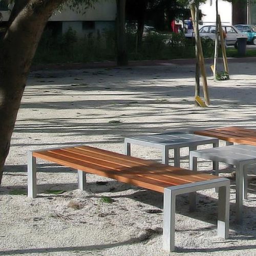 Contemporary public bench - CLÉO  - univers & cité | mobilier urbain - wooden / steel / without backrest