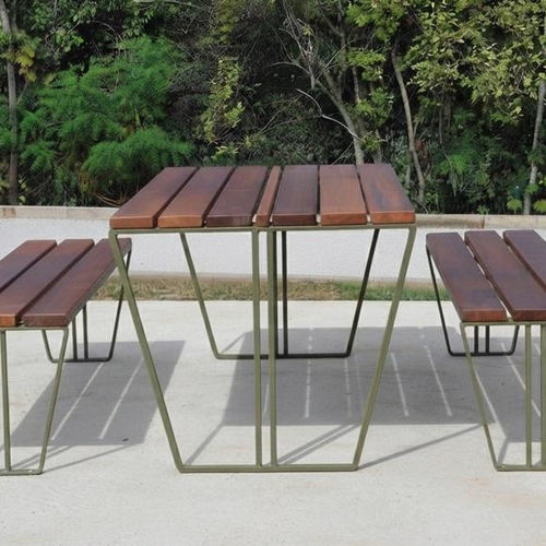 Contemporary table - KYMO - univers & cité | mobilier urbain - wooden / steel base / rectangular