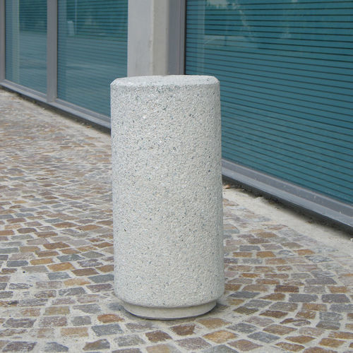 Security bollard - RIMINI - VASART URBAN DESIGN - removable / concrete / for public space