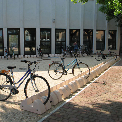 Floor-mounted bike rack - BICILLO - VASART URBAN DESIGN - for public space / stainless steel / concrete