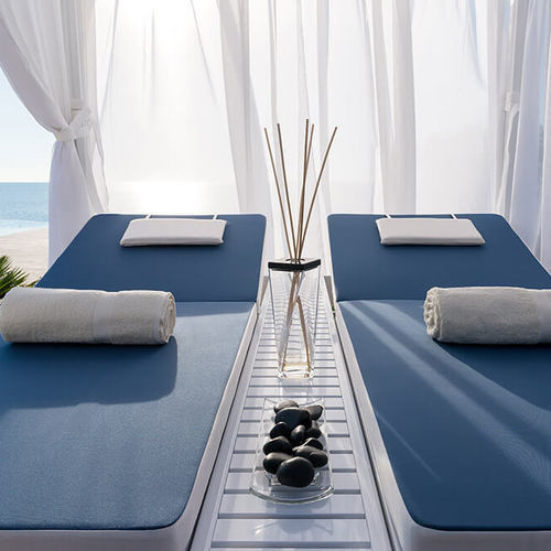 Single mattress - ICARO - Crema Outdoor S.r.l. - polyurethane / white / commercial