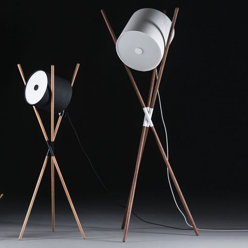 Floor-standing lamp - SHIFT - Artisan Solid Wood Furniture - powder-coated steel / oak / walnut