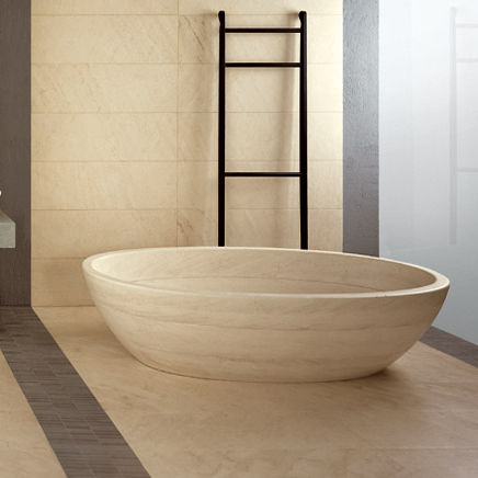 Oval bathtub - TINOZZA - PIBA MARMI - free-standing / marble