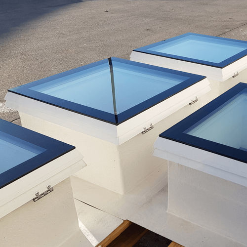 Flat roof skylight - SKYGLASS - Akripol d.o.o. - for ventilation / electric / with skylight frame