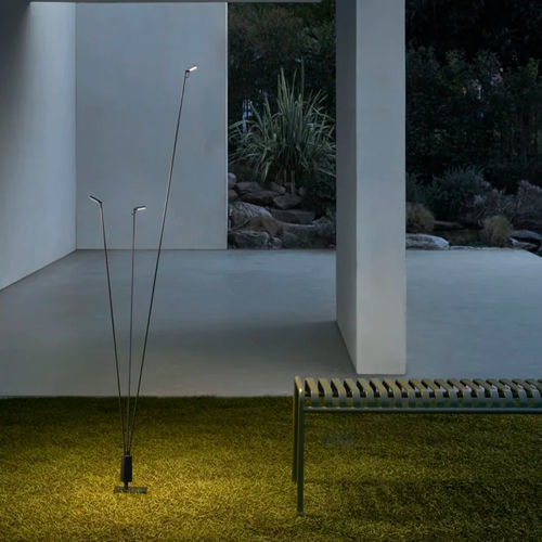 Floor-standing lamp - Flia - LUCEPLAN - aluminum / carbon fiber / contemporary