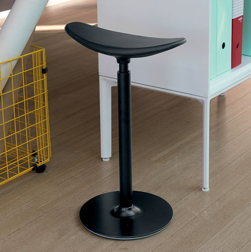 Contemporary bar stool - RYO - Lapalma - wooden / adjustable-height / central base