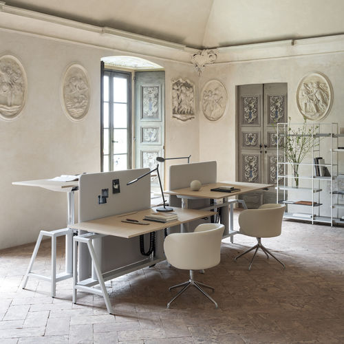 Workstation desk system - SOLARI - IOC project partners - free-standing / contemporary / wooden