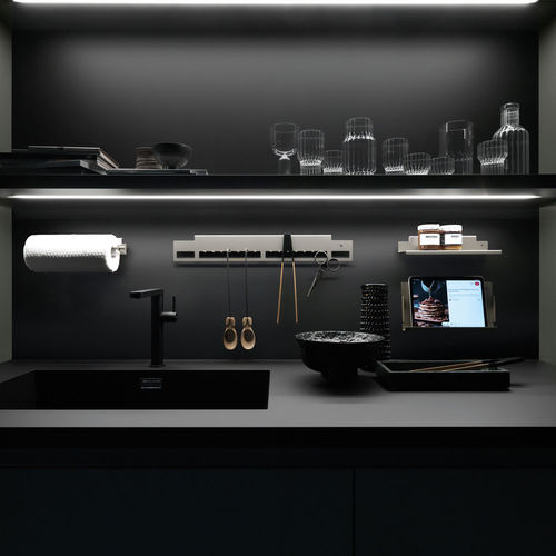 Kitchen tall cabinet - MAGNETOLAB - Euromobil spa
