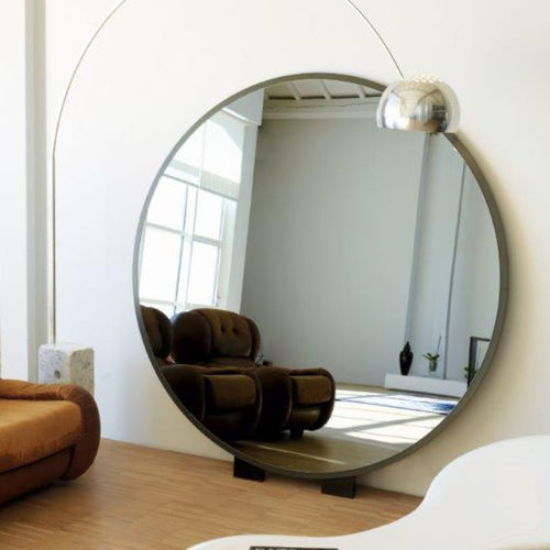 Freestanding mirror CIERCLE B.M.B. snc Spiegel contemporary