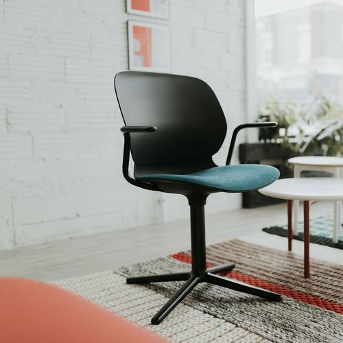Contemporary visitor chair - MAARI - Haworth Europe - indoor / fabric / plastic