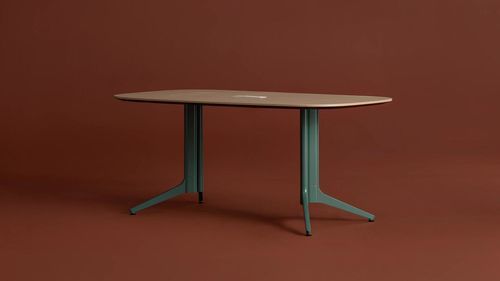 Minimalist design table - TRIBUTAIRE&trade; - KI - chrome / aluminum base / rectangular
