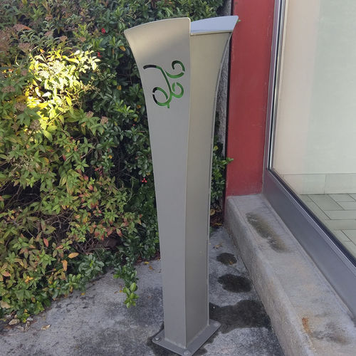 Pedestal ashtray - Florea - GUYON - metal / for outdoor use / for public space