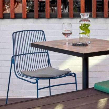 Contemporary garden chair - Wire - schiavello - patio / painted metal / fabric