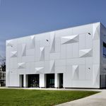 Vertical cladding, Vertical façade cladding - All architecture and ...