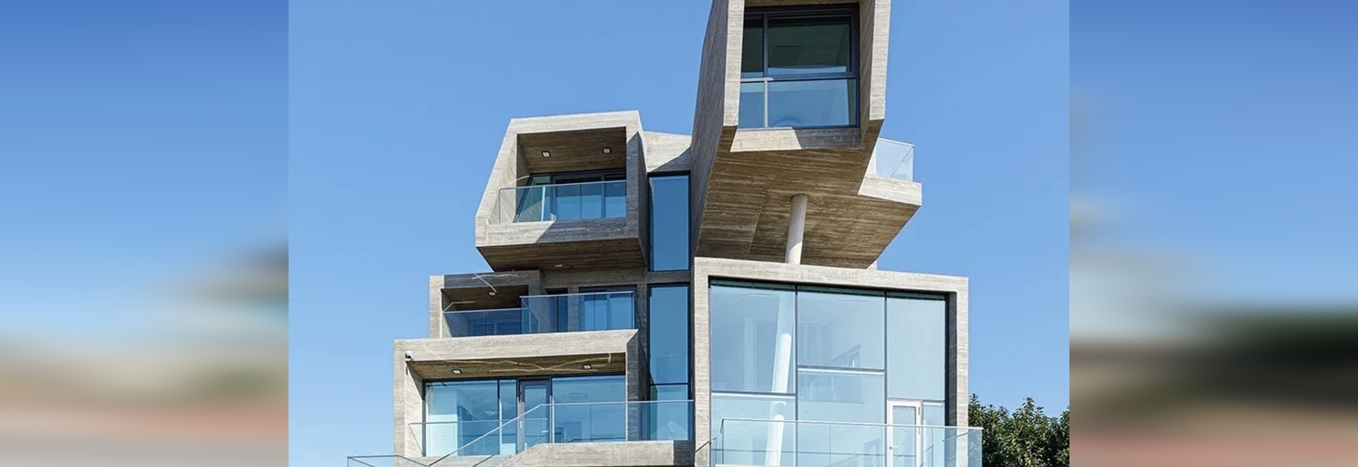 Pacific Residence / Moon Hoon
