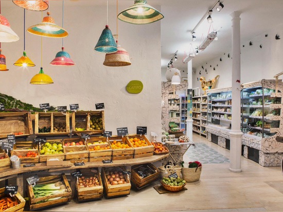 MAMA CAMPO OFFERS ORGANIC SHOPPING, MEALS & MORE