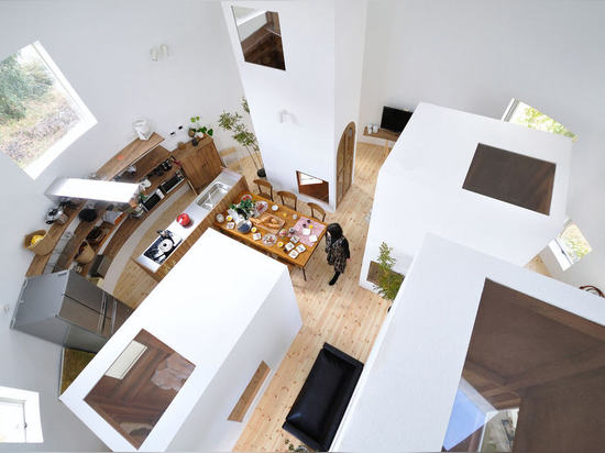 HOUSE IN CHIHARADA BY STUDIO VELOCITY