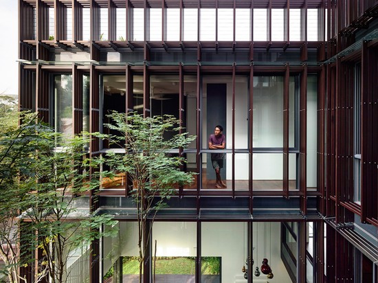 GREENBANK PARK BY HYLA ARCHITECTS BOASTS VERTICAL COURTYARD