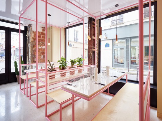 CUT ARCHITECTURES BRINGS MIAMI TO THE MARAIS