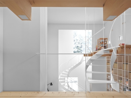 CASE BY JUN IGARASHI ARCHITECTS