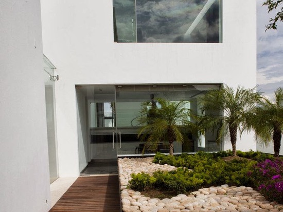 CASA DEL AGUA BY ALMAZÁN ARQUITECTOS ASOCIADOS