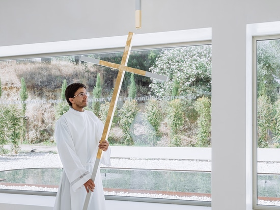 Site Specific Arquitectura converts Portuguese warehouse into monastery chapel