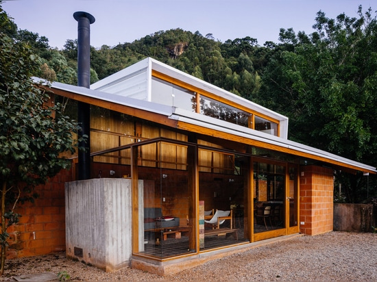 Half-Slope House Nestles Against A Hillside In Brazil's Mantiqueira ...