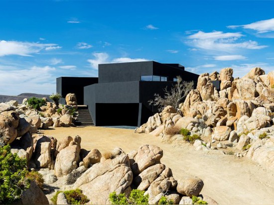 Black Desert House by Oller & Pejic Architecture