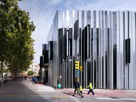 The neglected old building was given a new lease of life as a mixed use community and culture centre for the city   Read more at http://www.wallpaper.com/architecture/a-cero-transform-old-covered-m...