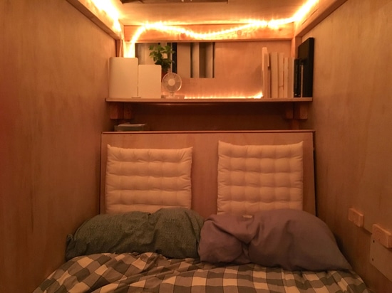 Peter Berkowitz builds sleeping pod in friend's apartment to escape San Francisco rents