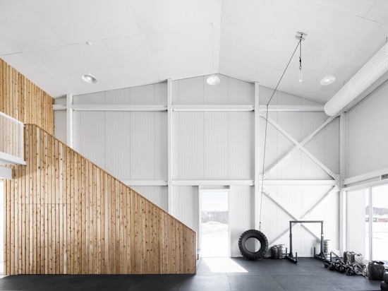 Architecture Microclimat completes Canadian fitness centre for body builders and gymnasts