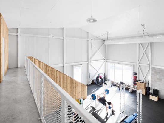 Architecture Microclimat completes Canadian fitness centre for body builders and gymnasts