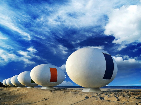 Mobile egg-shaped beach huts installed along a South Korean shoreline