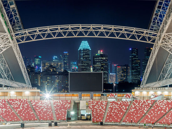 The dome spans 310 metres, making it the widest globally. It is also the world's first stadium with the capability to host athletics, football, rugby and cricket games all in one venue. Image court...