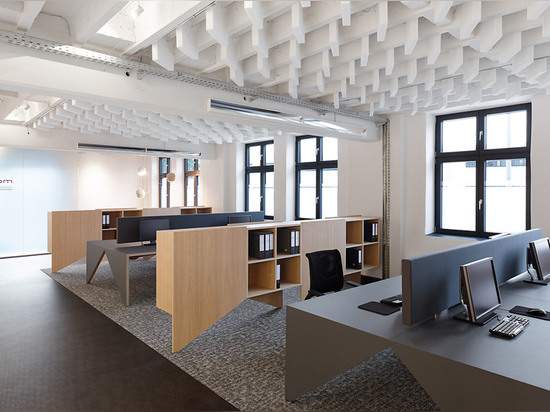 Alexander Fehre designs industrial-style office for a German conveyor-belt manufacturer