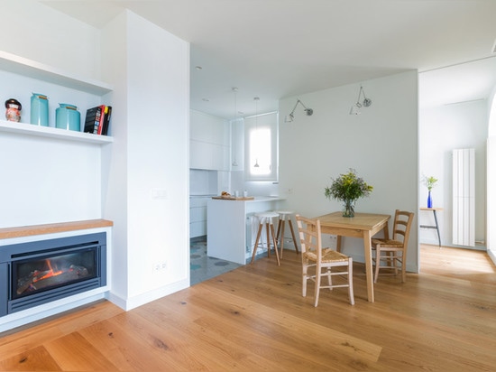 Nook Architects squeezes a second bedroom into a Barcelona apartment