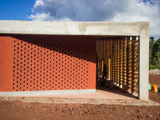 Marta Maccaglia, Paulo Afonso, Secondary School in Santa Elena. Photo Marta Maccaglia, Piers Blake