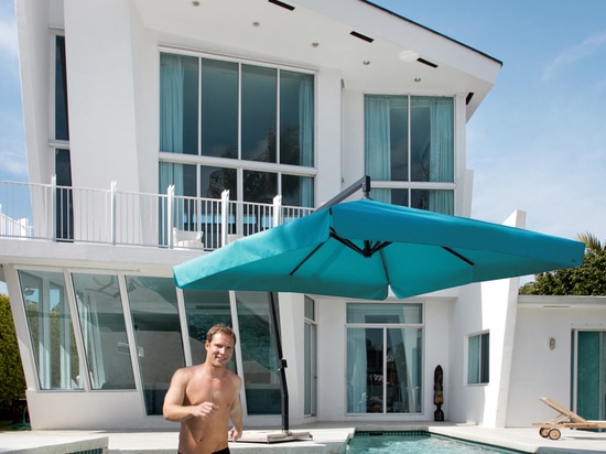 Amalfi – The elegant cantilever umbrella