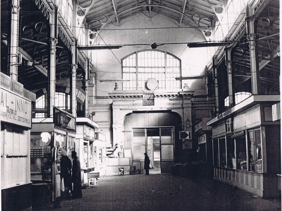 Zoltàn Kun Kunyho Epitèsziroda kft Klauzal Market Budapest, Hungary