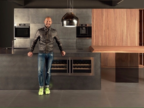 Ask Cucine's first connected kitchen encounters Lapitec®'s naturalness.