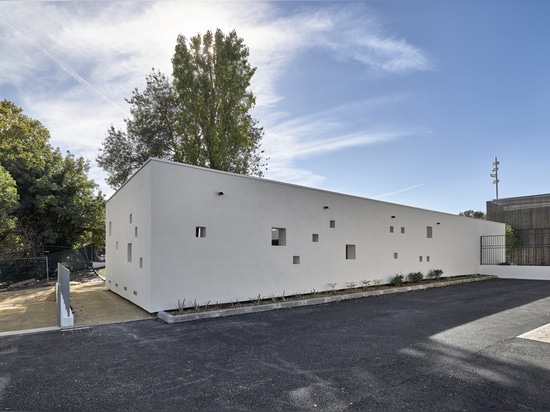 Heams & Michel Architectes creates an after- school club around a courtyard in Cannes