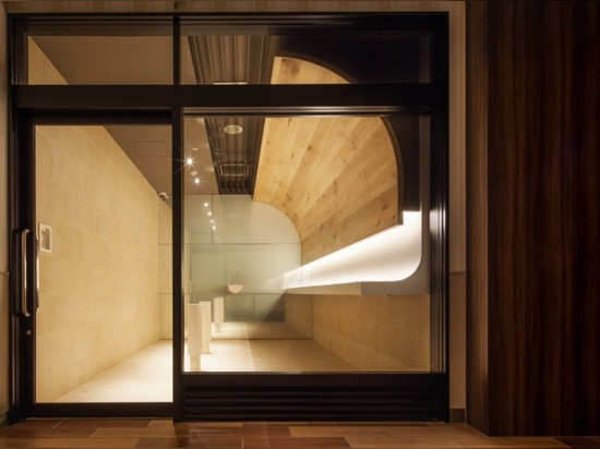 Smoking room designed by Hiroyuki Ogawa to offer clean air instead of fumes