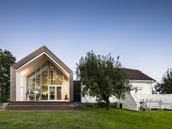 Farmhouse extension by LINK Arkitektur